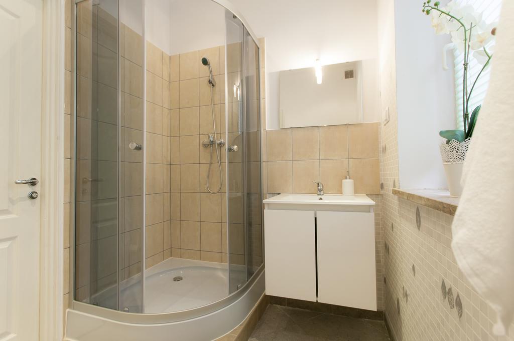 Club Hostel Varşova Oda fotoğraf